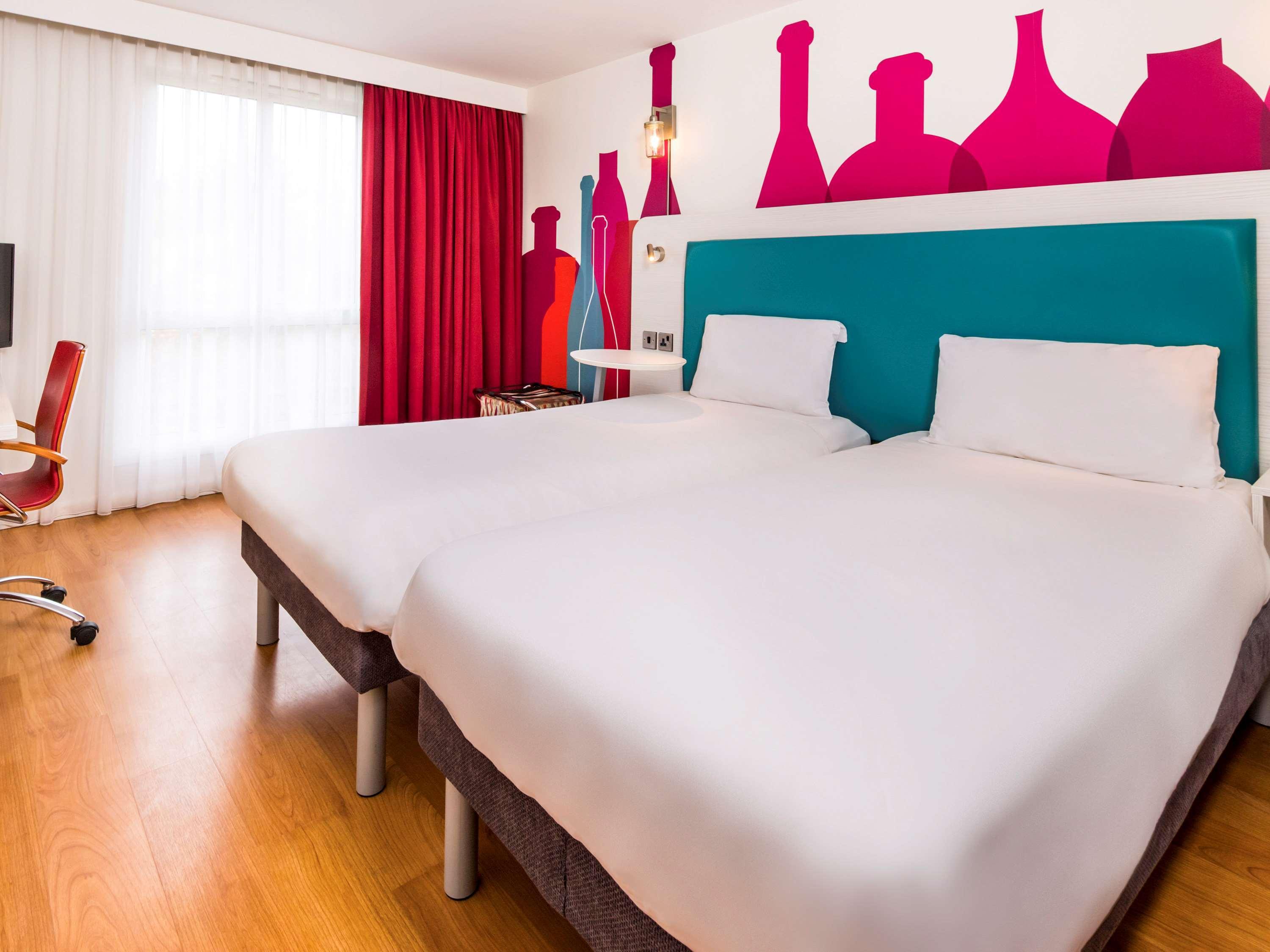 Hotel Ibis Styles Barnsley Exterior foto